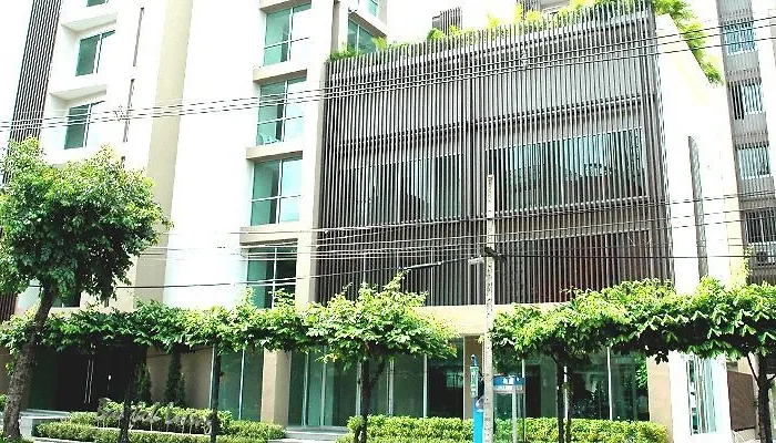 Aparthotel Living 3*