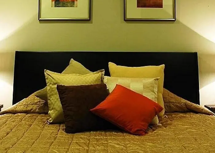 Living Aparthotel